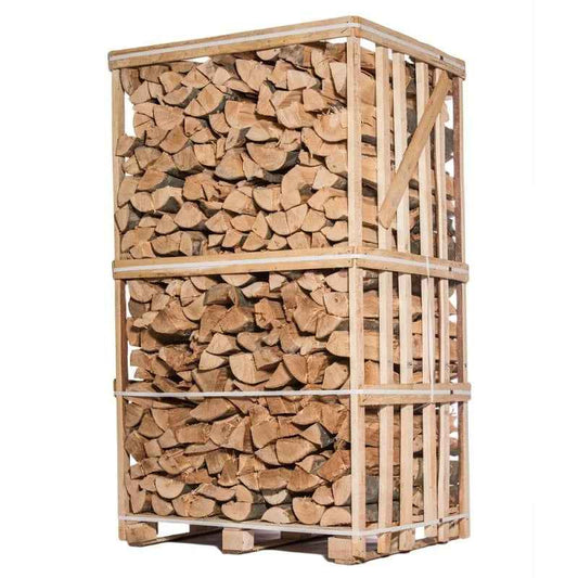 Palette de bois de chauffage sec étuvé Briand Combustibles, 50 cm, 2,5 stères, visible en pile pour cheminée ou chauffage.