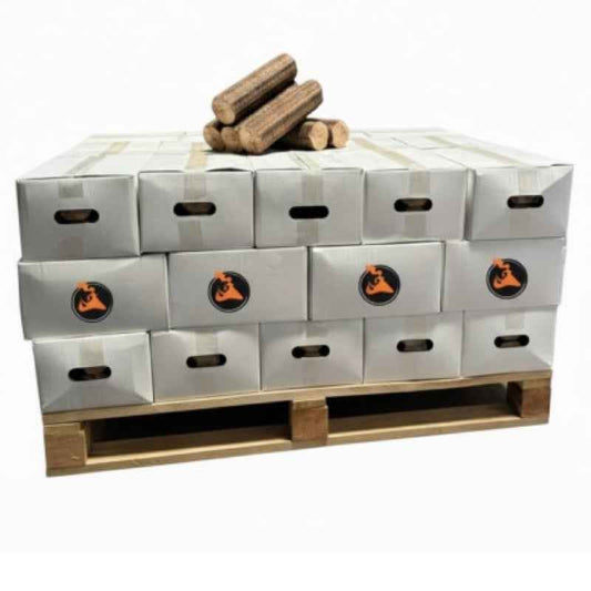 Bûches de bois calorifiques haute performance Briand combustibles, 42 cartons, bois sec et dense pour cheminée ou poêle.