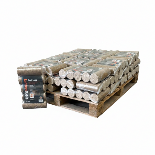 Bûches densifiées Eco-Log Fuels4Less en bois compressé FSC, prêtes à brûler, par Briand Combustibles.
