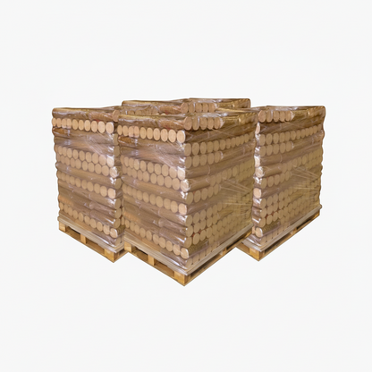 Lot de 3 palettes de bois densifié Woodstock de Briand Combustibles, bûches en bois compacté, stockage pratique et écologique.